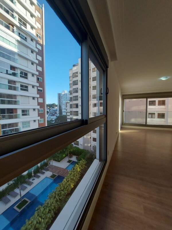 Apartamento para aluguel no Agronomica: 