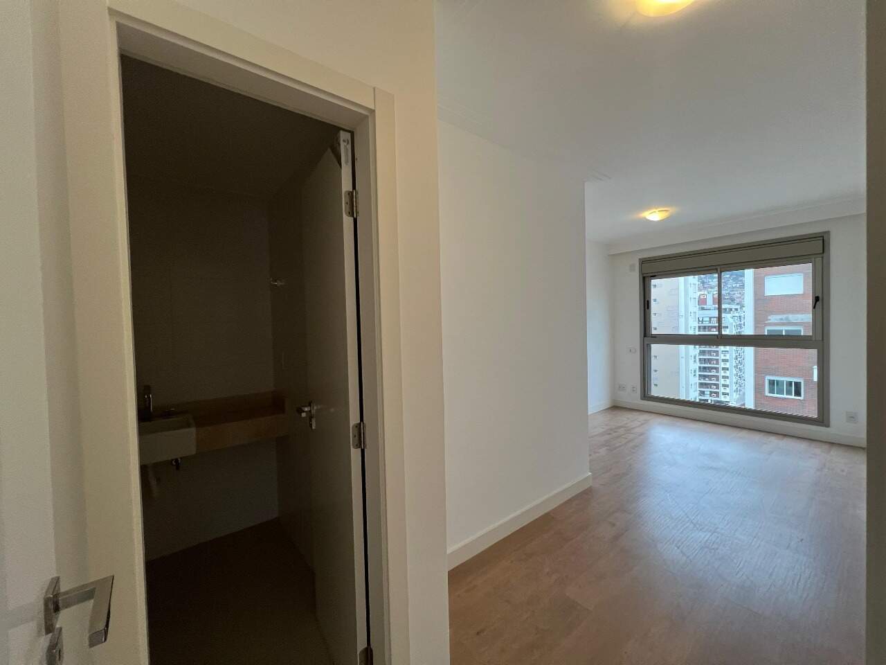 Apartamento para aluguel no Agronomica: 