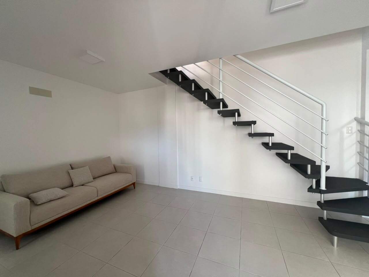 Apartamento para aluguel no Corrego Grande: 