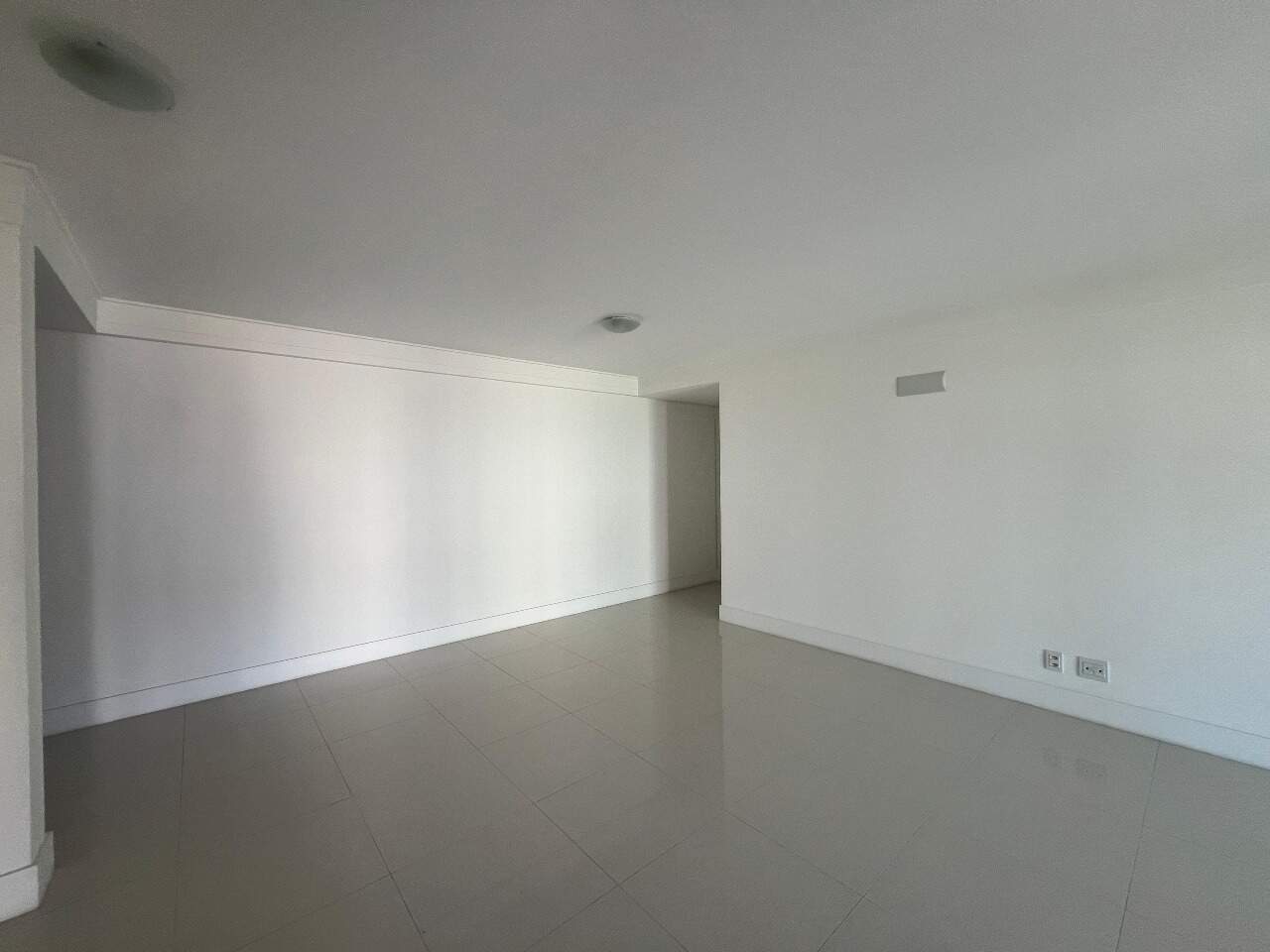 Apartamento para aluguel no Agronomica: 