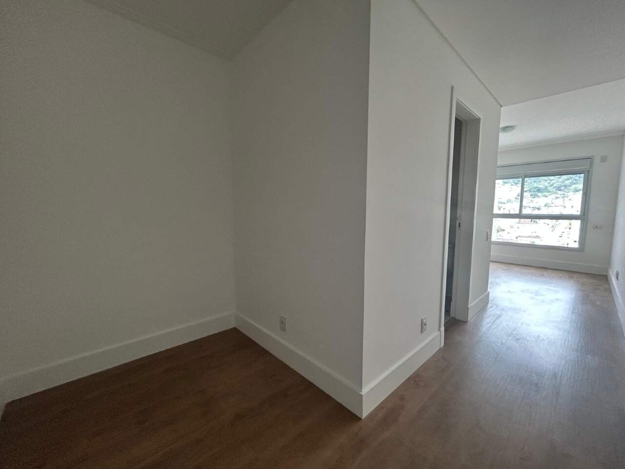 Apartamento para aluguel no Agronomica: 