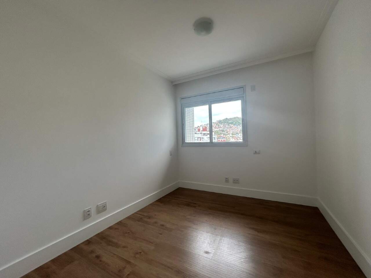 Apartamento para aluguel no Agronomica: 