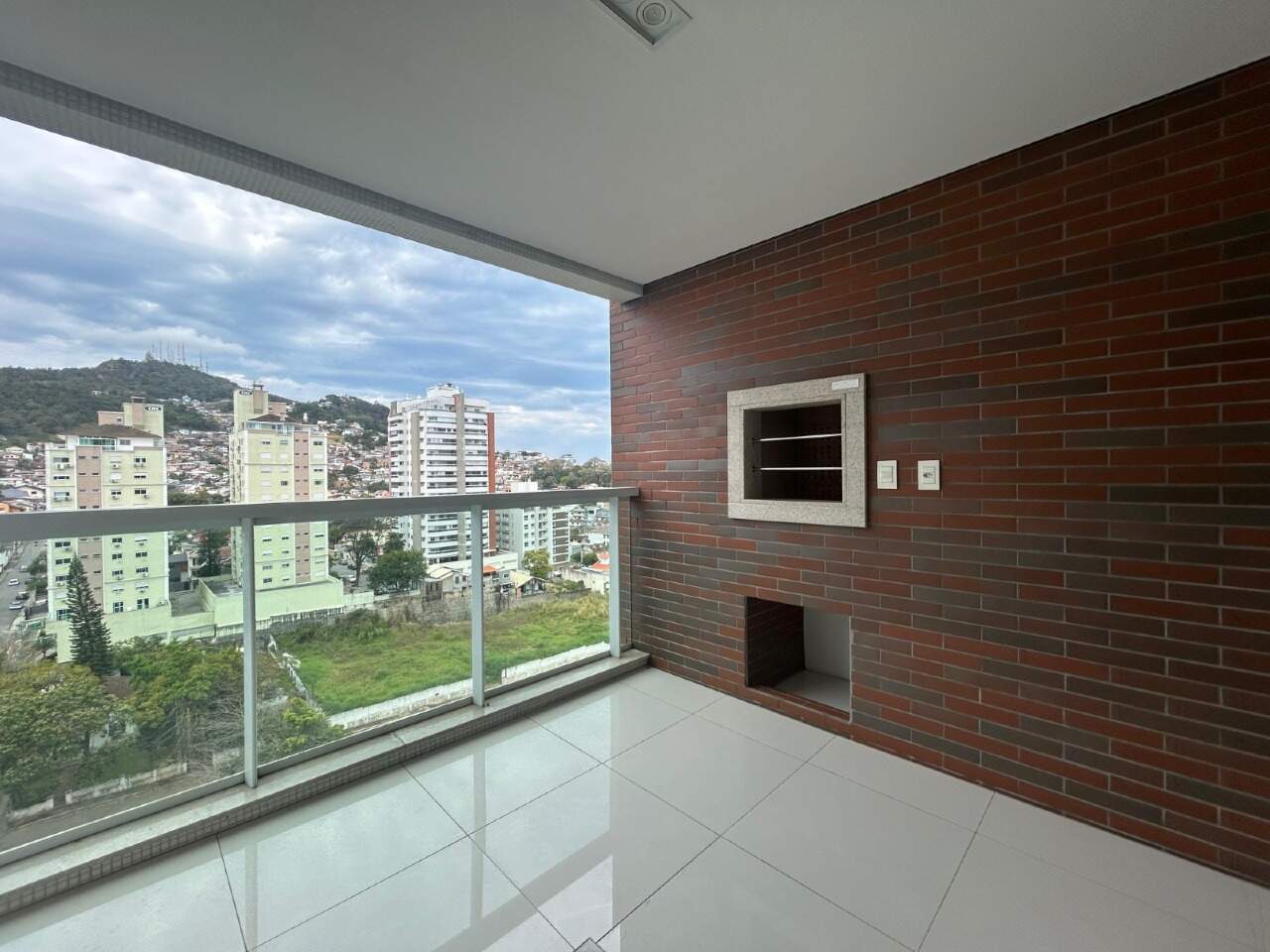 Apartamento para aluguel no Agronomica: 