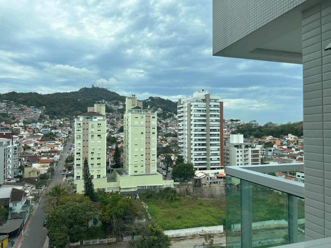 Apartamento para aluguel no Agronomica: 