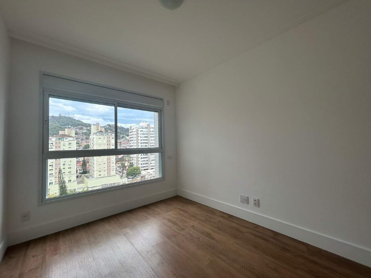 Apartamento para aluguel no Agronomica: 