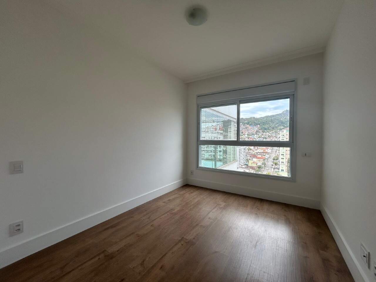 Apartamento para aluguel no Agronomica: 