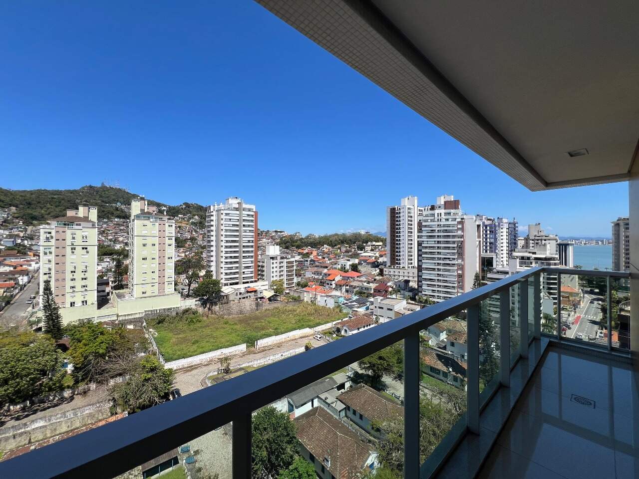 Apartamento para aluguel no Agronomica: 