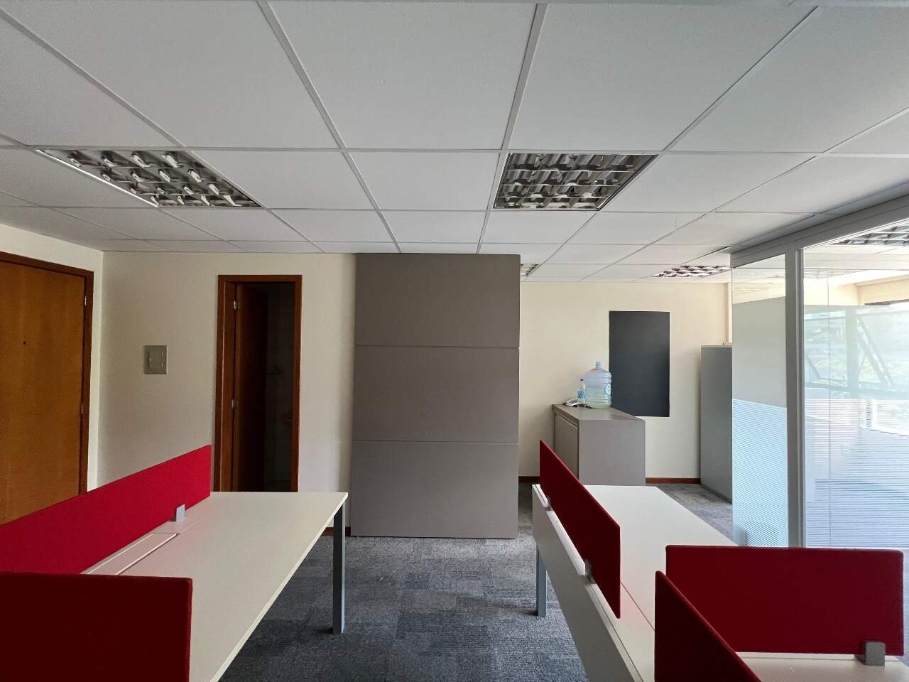 Sala para aluguel no Trindade: 