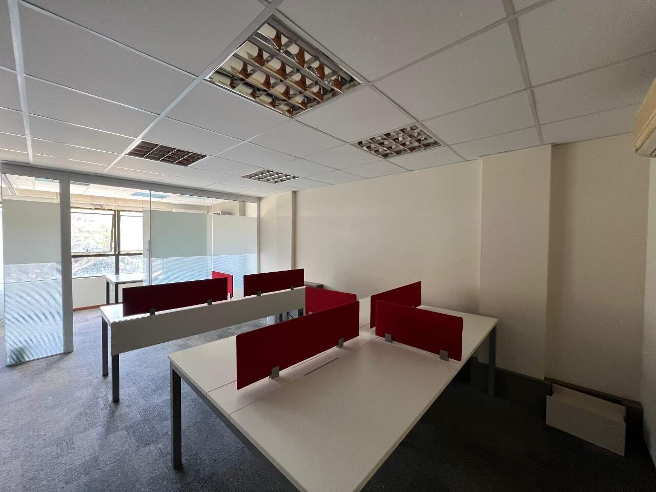 Sala para aluguel no Trindade: 