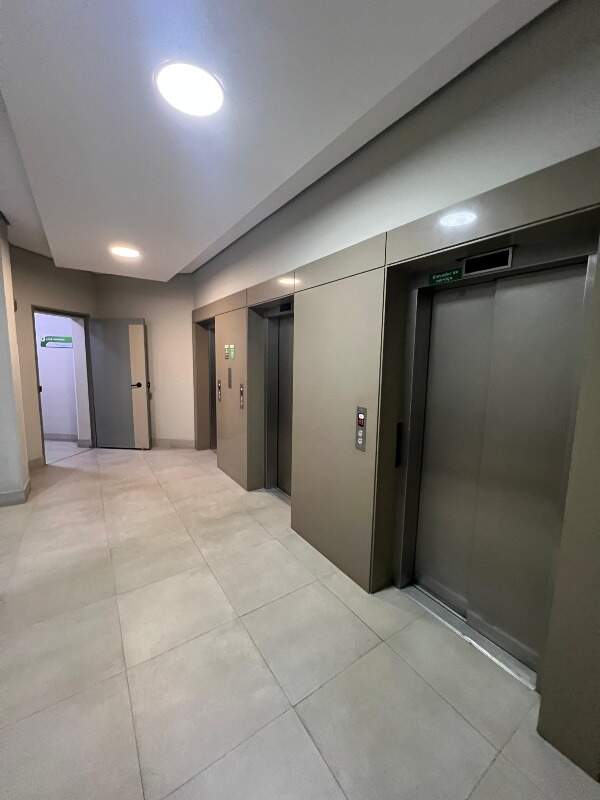 Sala para aluguel no Trindade: 