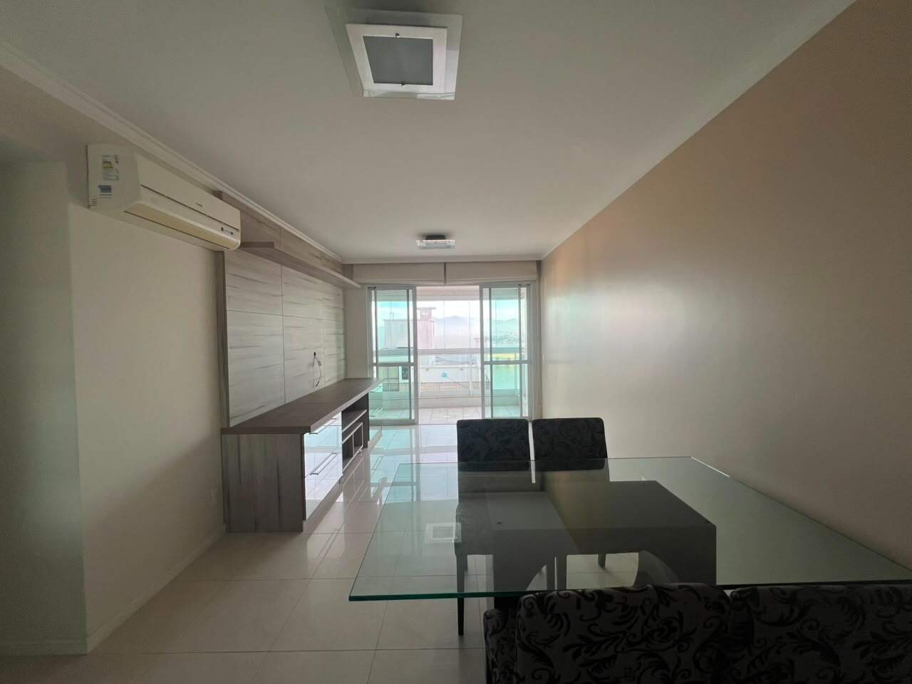 Apartamento para aluguel no Centro: 