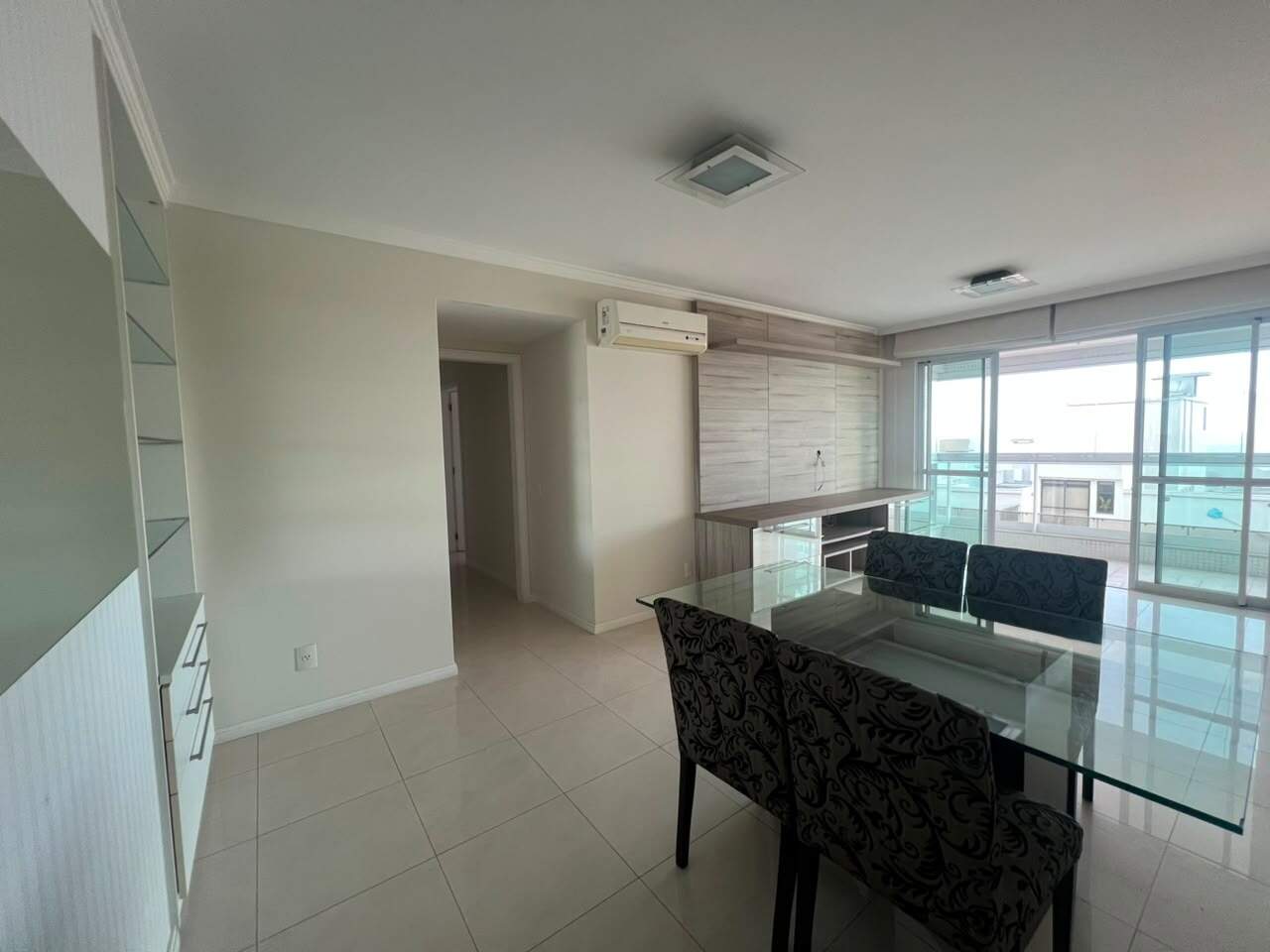 Apartamento para aluguel no Centro: 