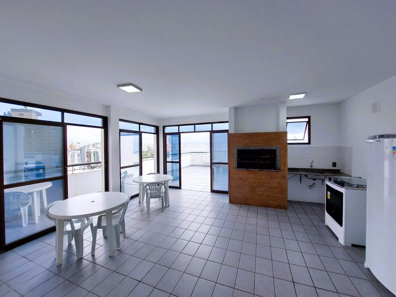 Apartamento para aluguel no Agronomica: 