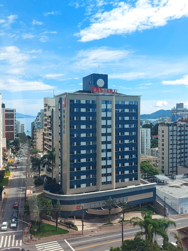 Apartamento para aluguel no Centro: 