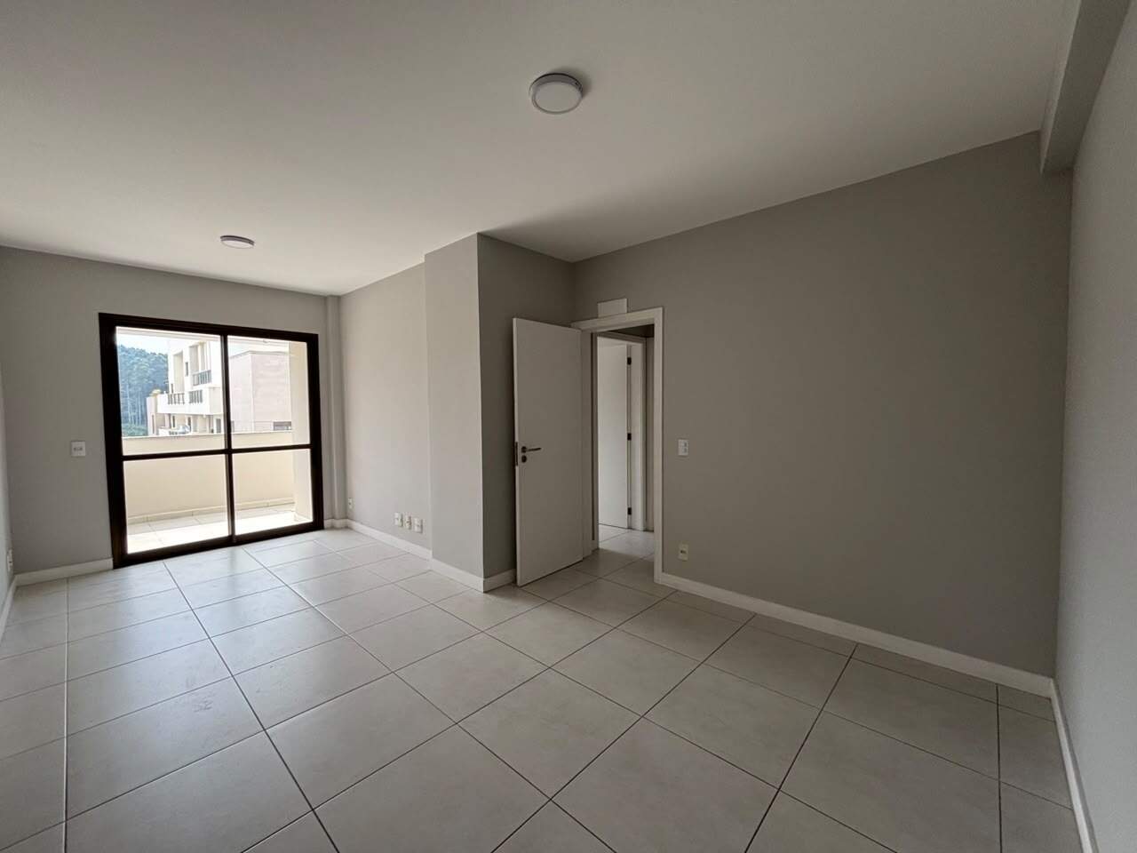 Apartamento para aluguel no Itacorubi: 