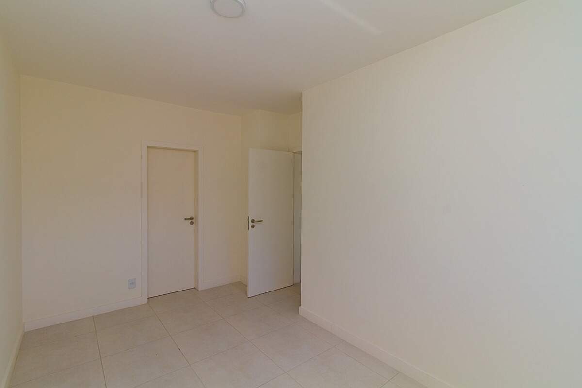 Apartamento para aluguel no Itacorubi: 16 - Suite