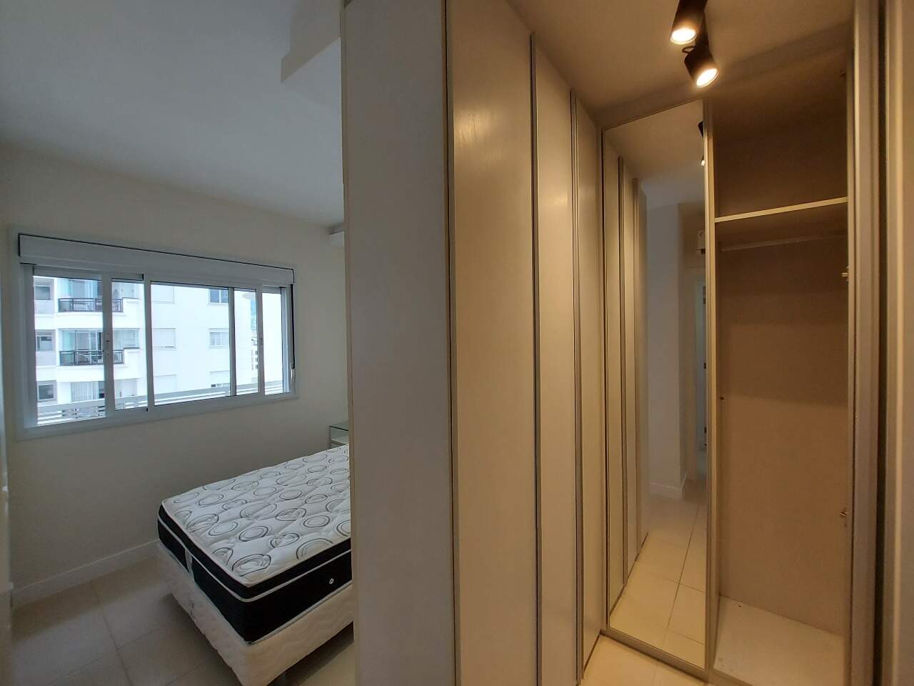 Apartamento para aluguel no Trindade: 