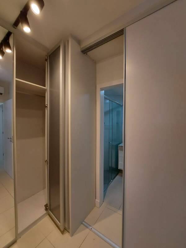 Apartamento para aluguel no Trindade: 