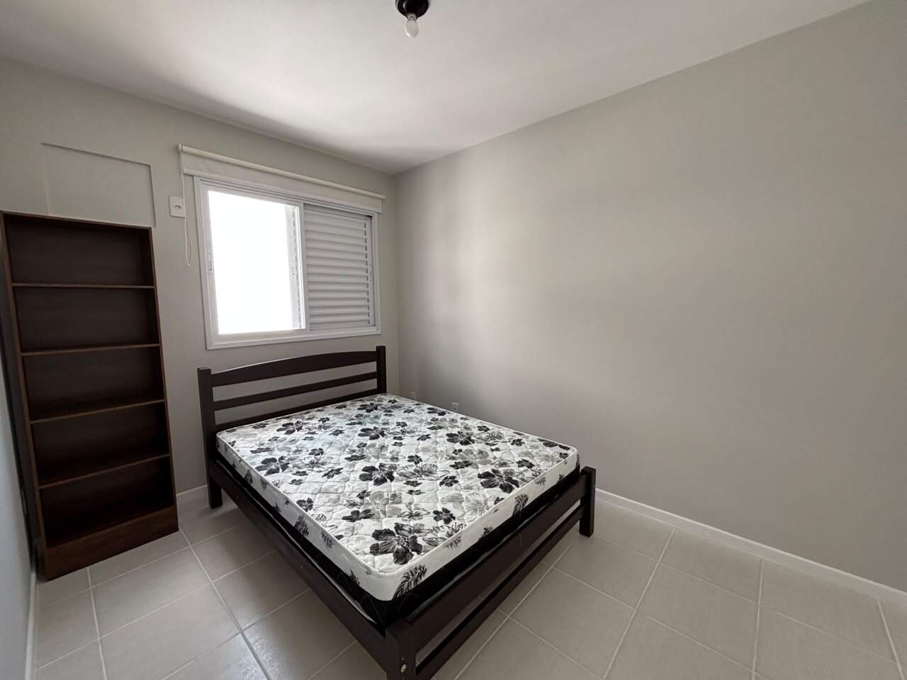 Apartamento para aluguel no Carvoeira: