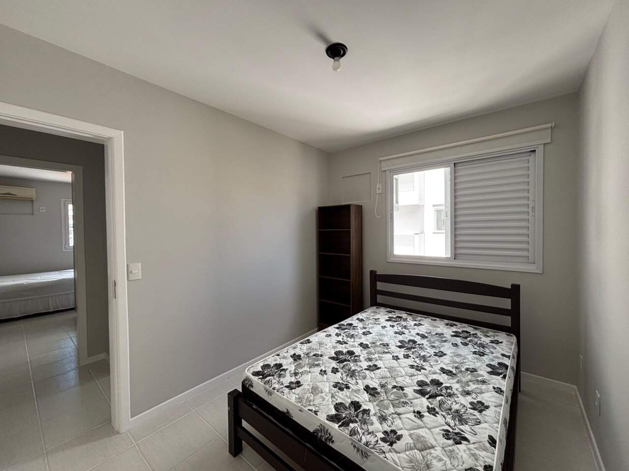 Apartamento para aluguel no Carvoeira: