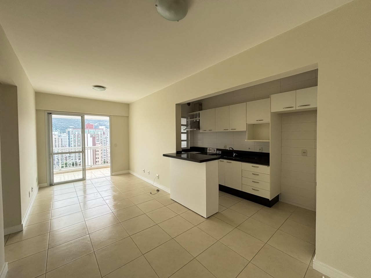 Apartamento para aluguel no Centro: 