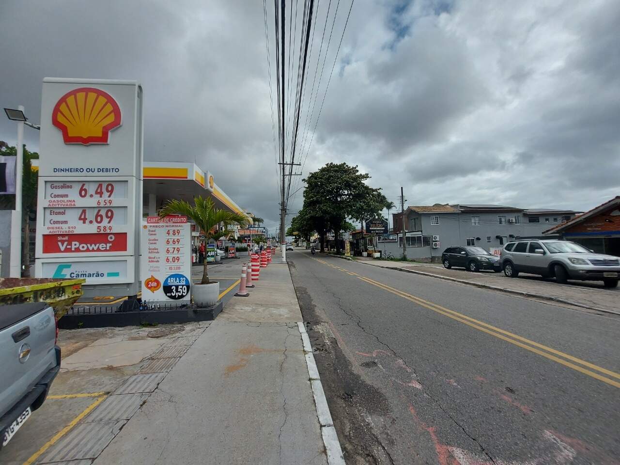 Loja para aluguel no Costeira do Pirajubaé:
