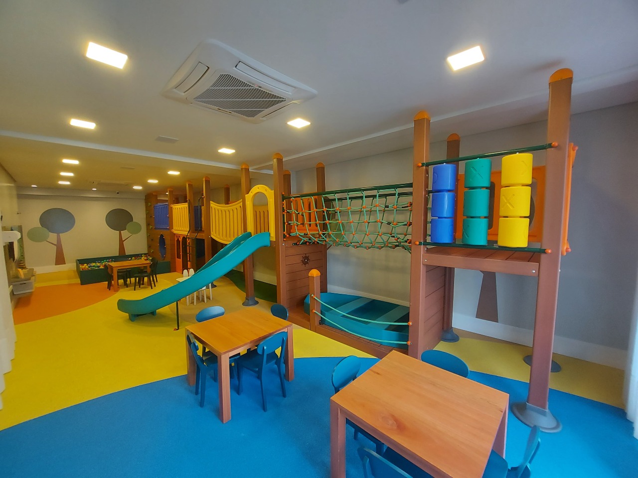 Apartamento para aluguel no Canto: 