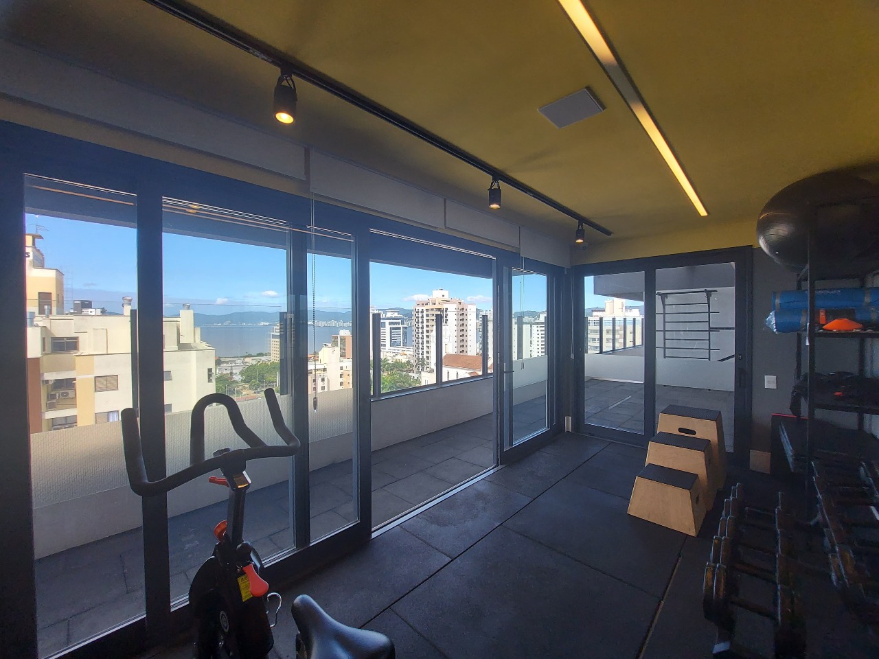 Apartamento para aluguel no Canto: 