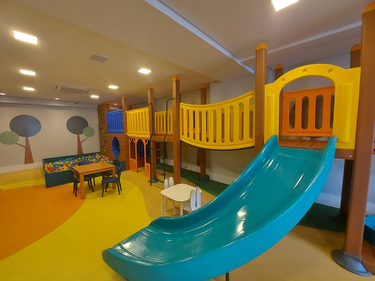 Apartamento para aluguel no Canto: 