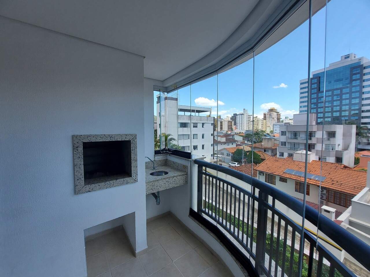 Apartamento para aluguel no Trindade: 