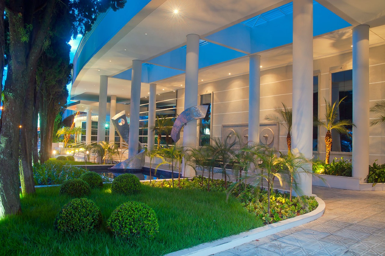 Apartamento para aluguel no Trindade: 