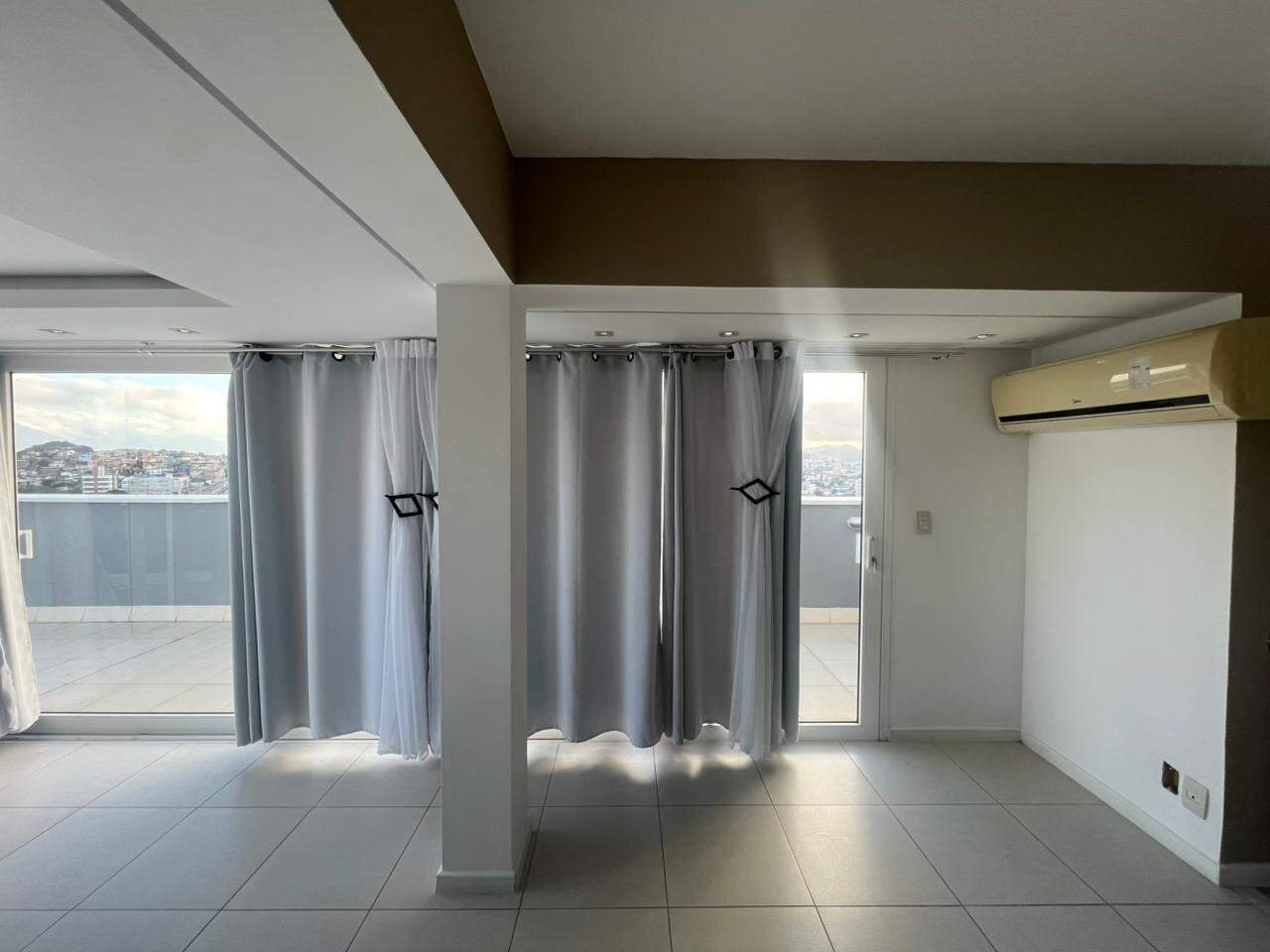 Apartamento duplex para aluguel no Estreito: 
