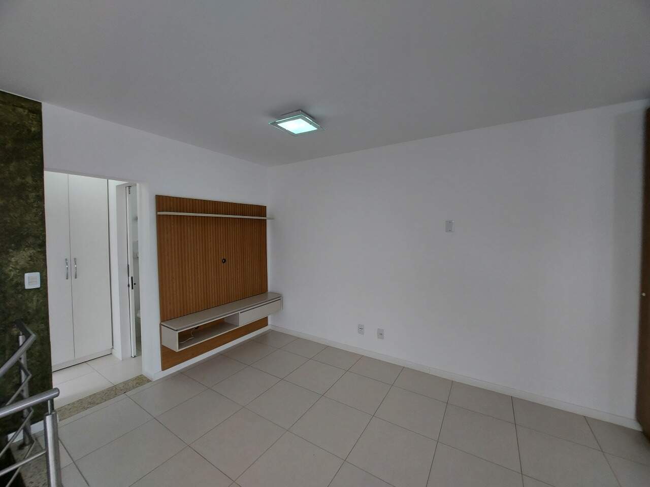 Apartamento duplex para aluguel no Estreito: