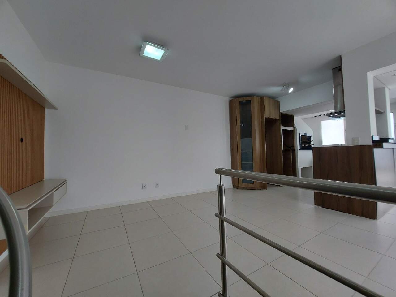 Apartamento duplex para aluguel no Estreito: