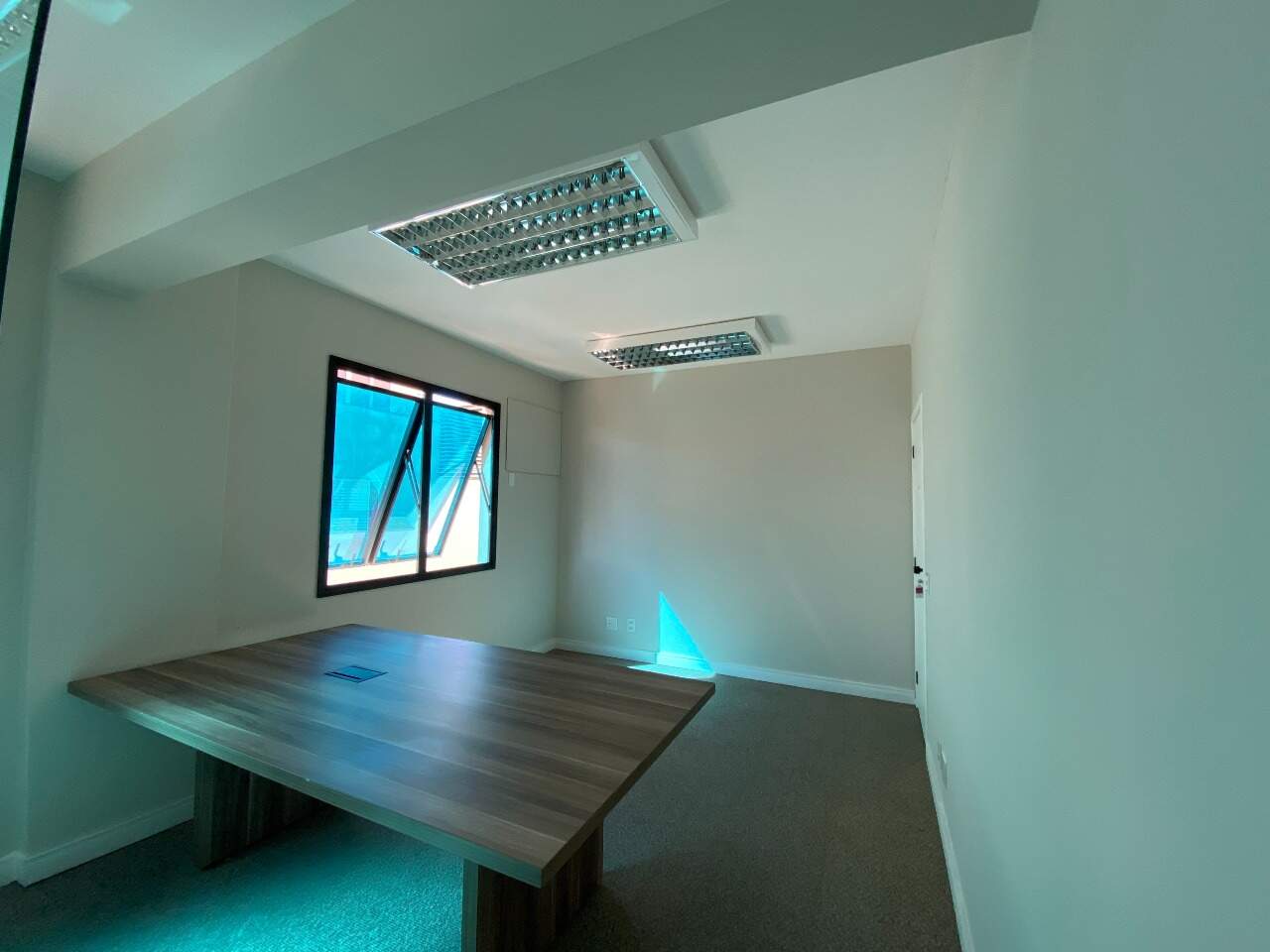 Sala para aluguel no Centro: 