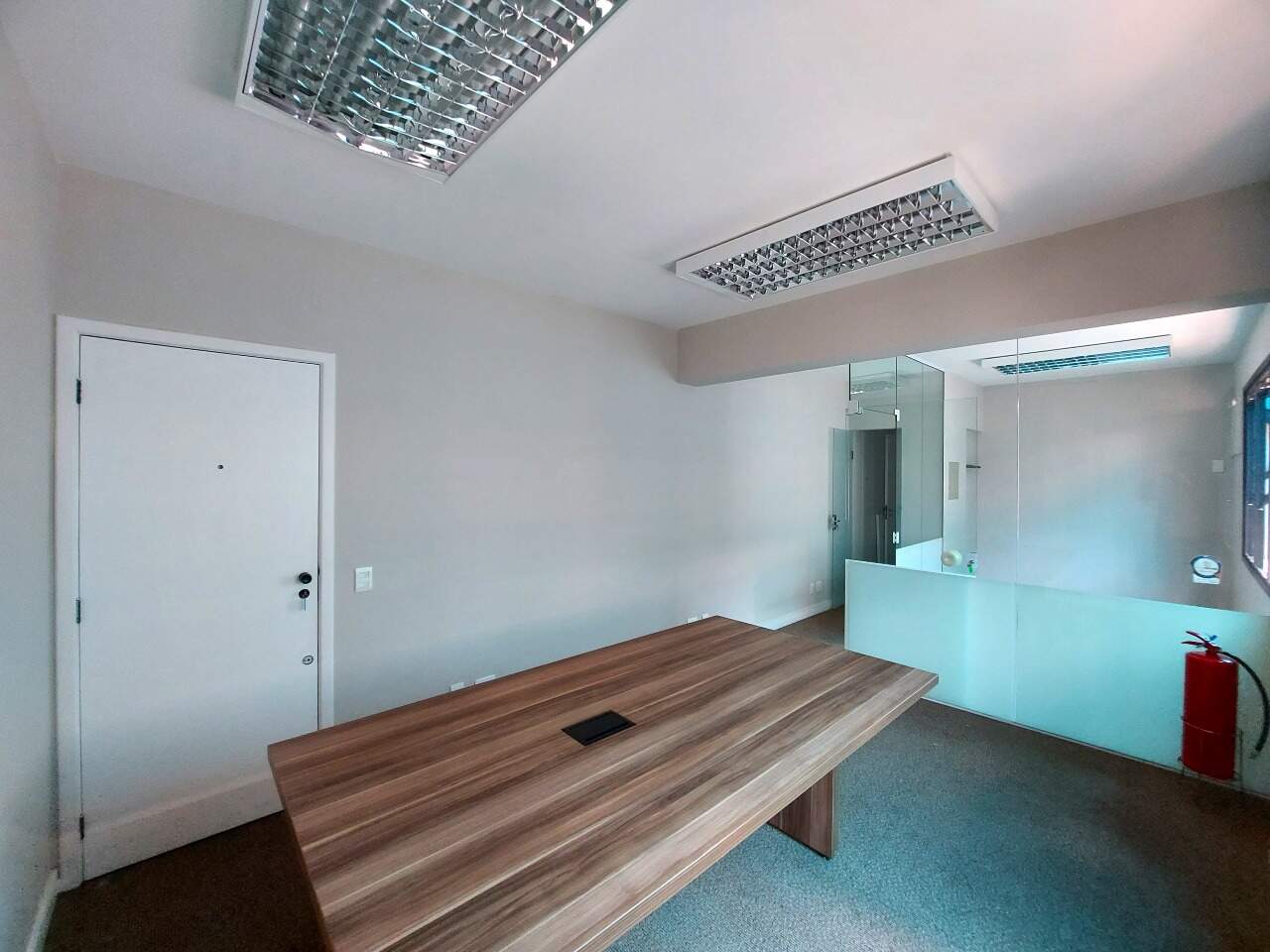 Sala para aluguel no Centro: 