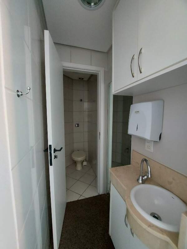 Sala para aluguel no Centro: 