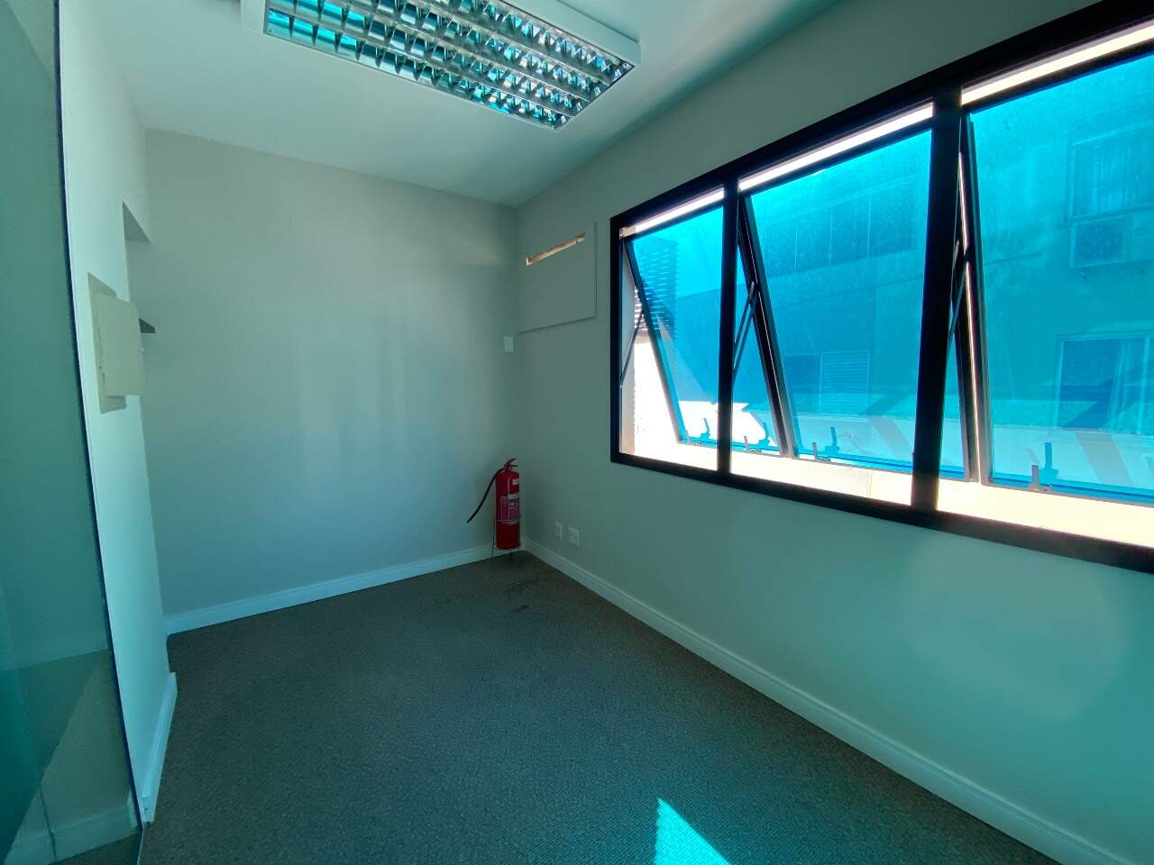 Sala para aluguel no Centro: 