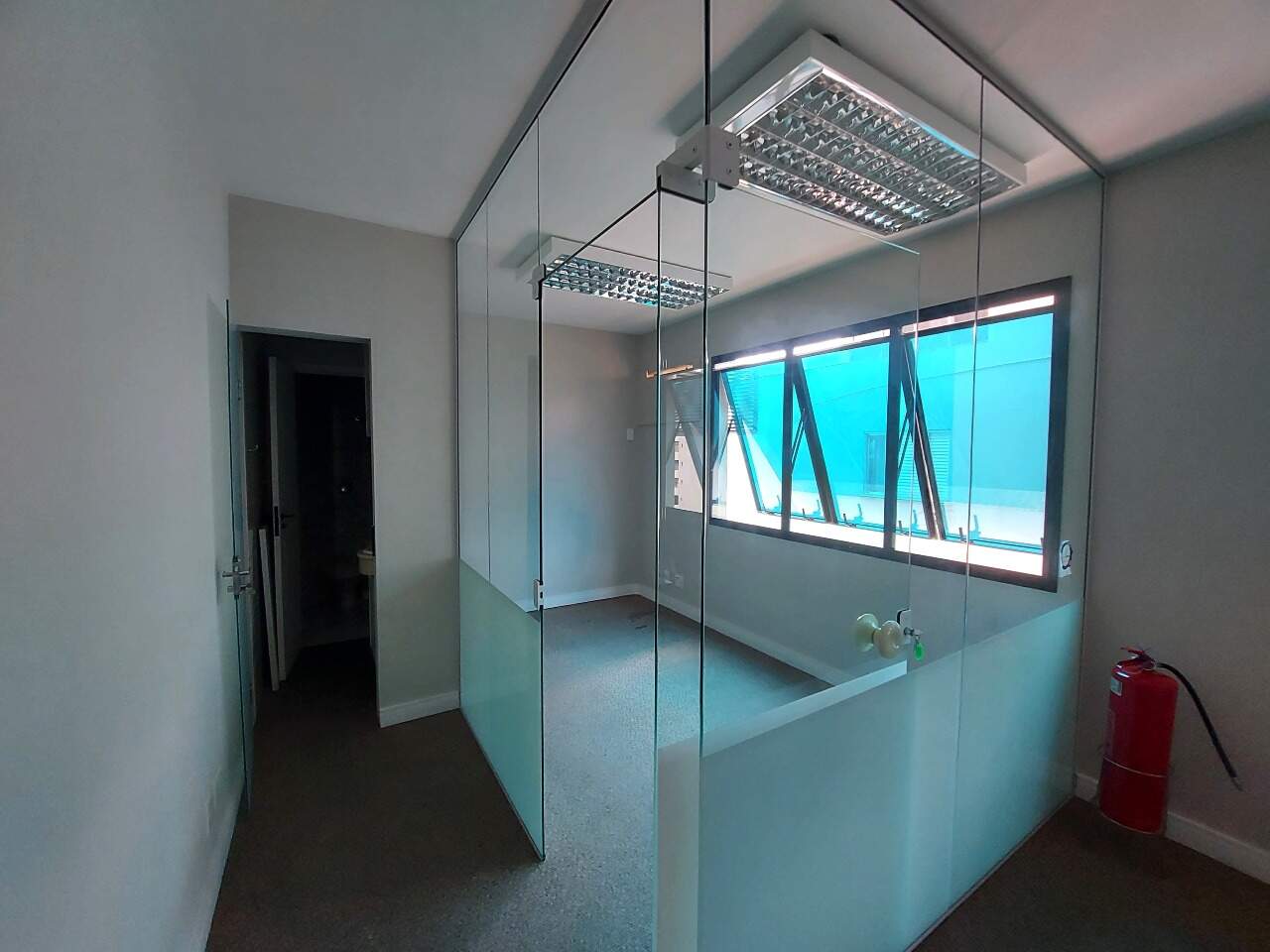 Sala para aluguel no Centro: 