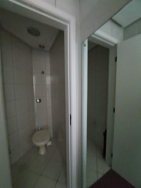 Sala para aluguel no Centro: 