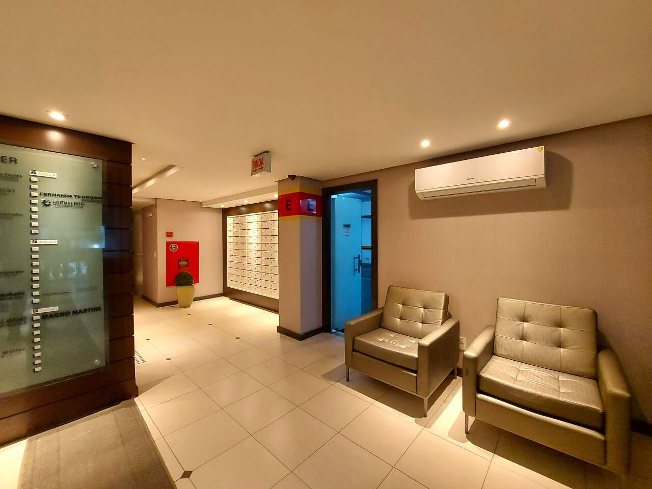 Sala para aluguel no Centro: 