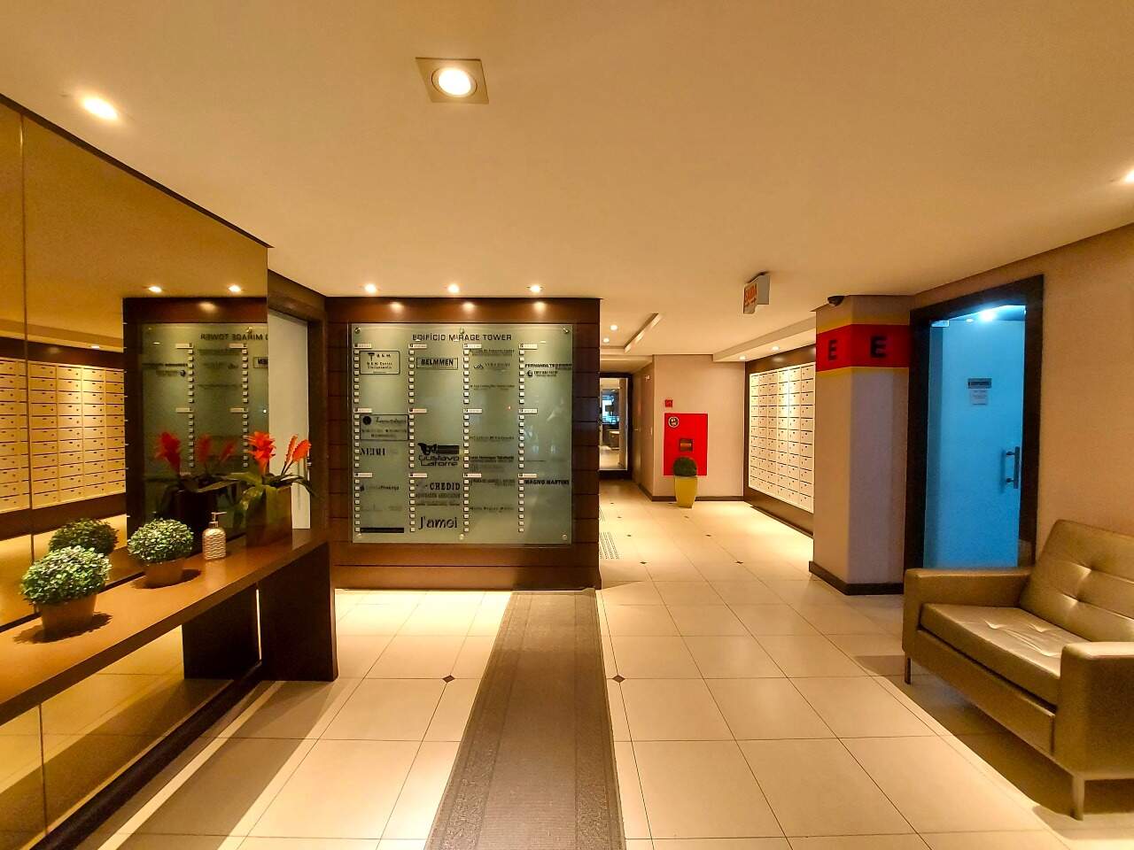 Sala para aluguel no Centro: 