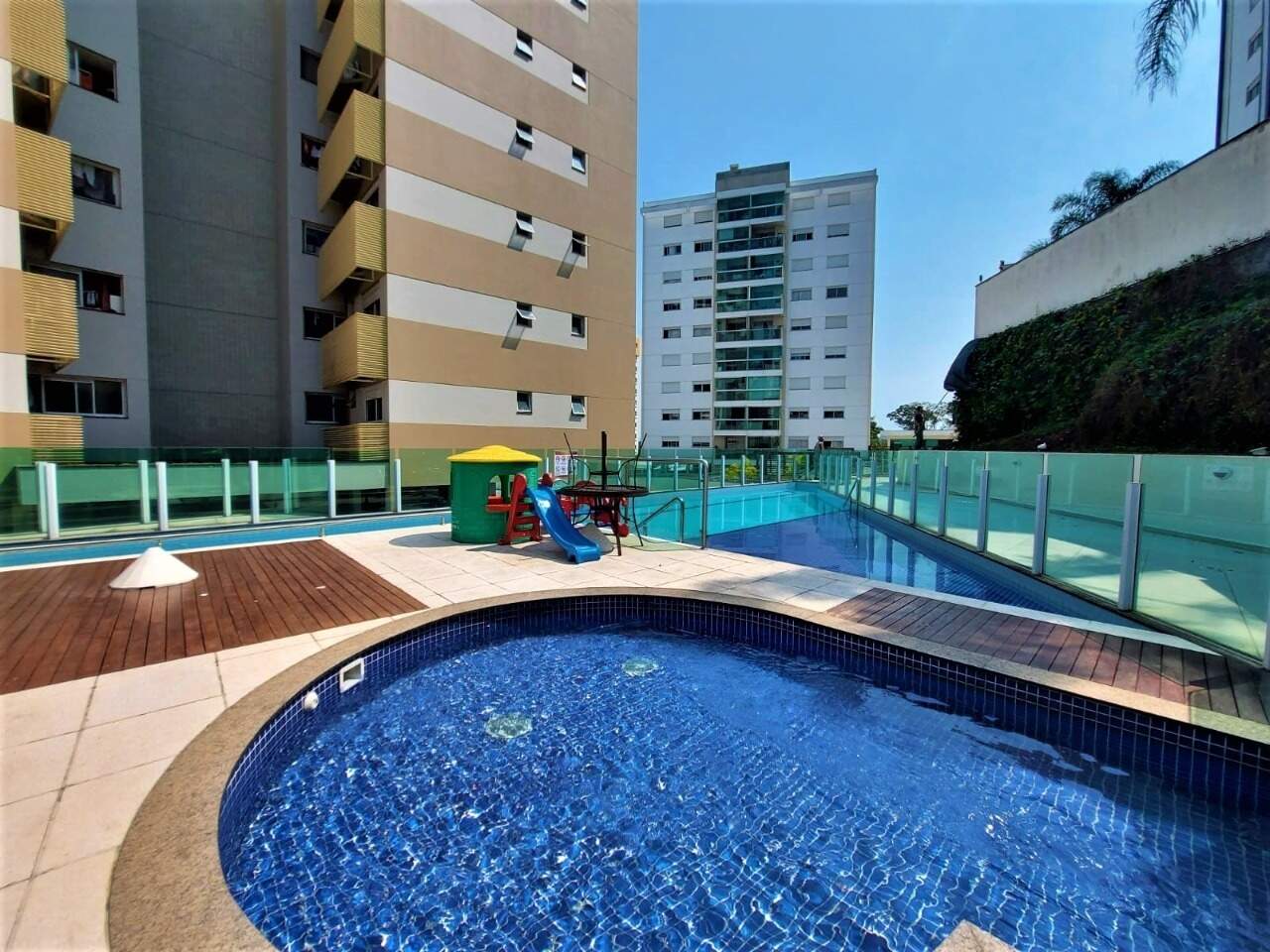 Apartamento para aluguel no Itacorubi: 
