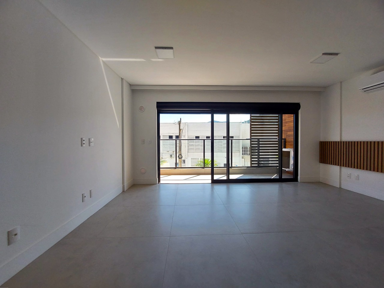 Apartamento para aluguel no Saco Grande: 