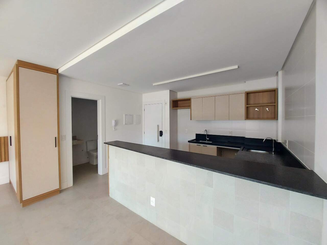 Apartamento para aluguel no Saco Grande: 