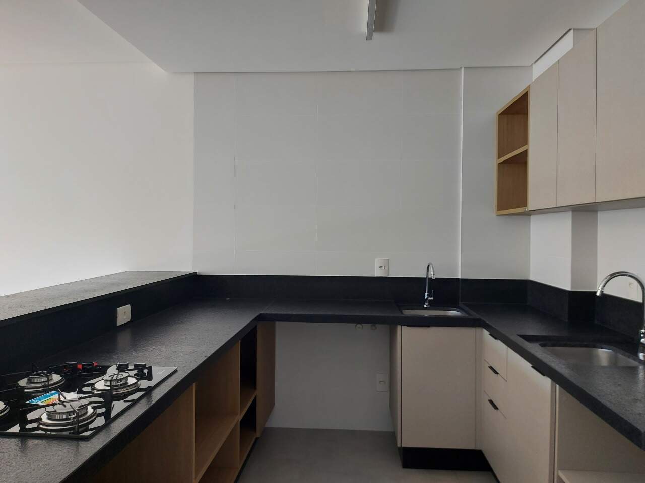 Apartamento para aluguel no Saco Grande: 