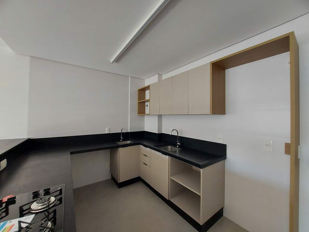 Apartamento para aluguel no Saco Grande: 