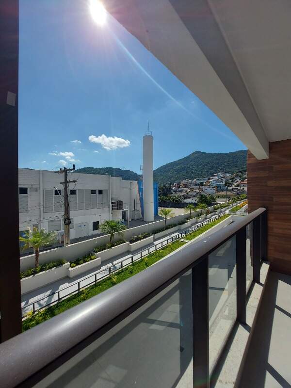 Apartamento para aluguel no Saco Grande: 