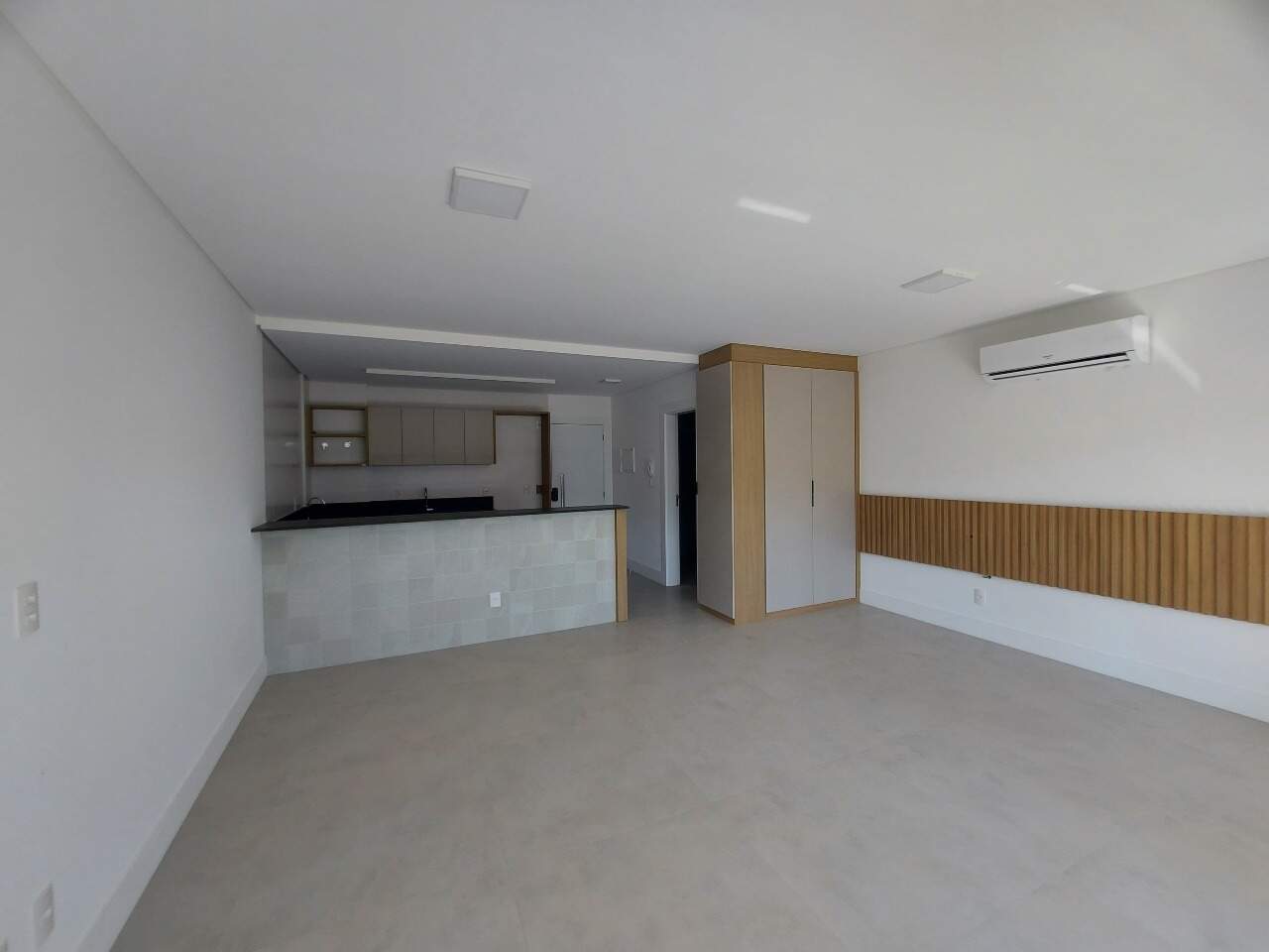Apartamento para aluguel no Saco Grande: 