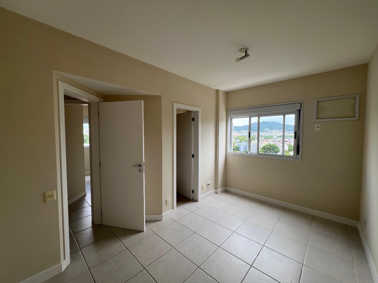 Apartamento para aluguel no Itacorubi: 